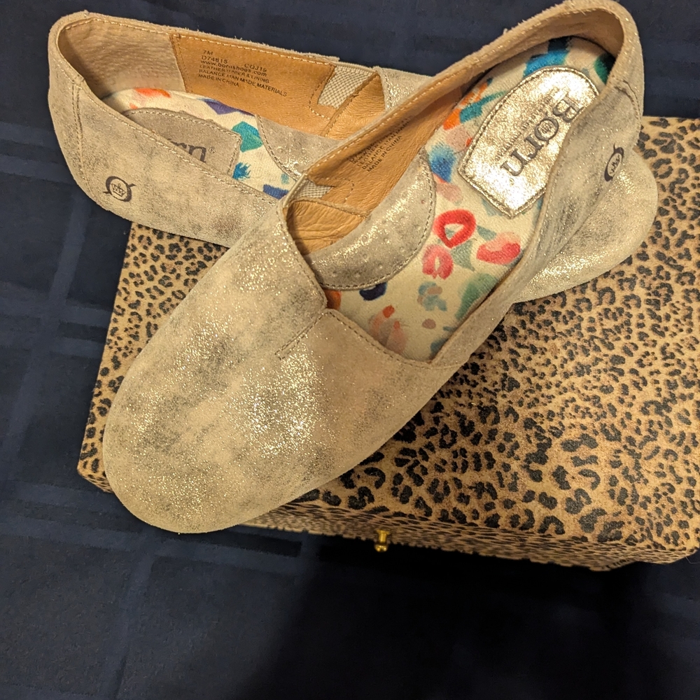 Born Women's Shimmering Gold Flats